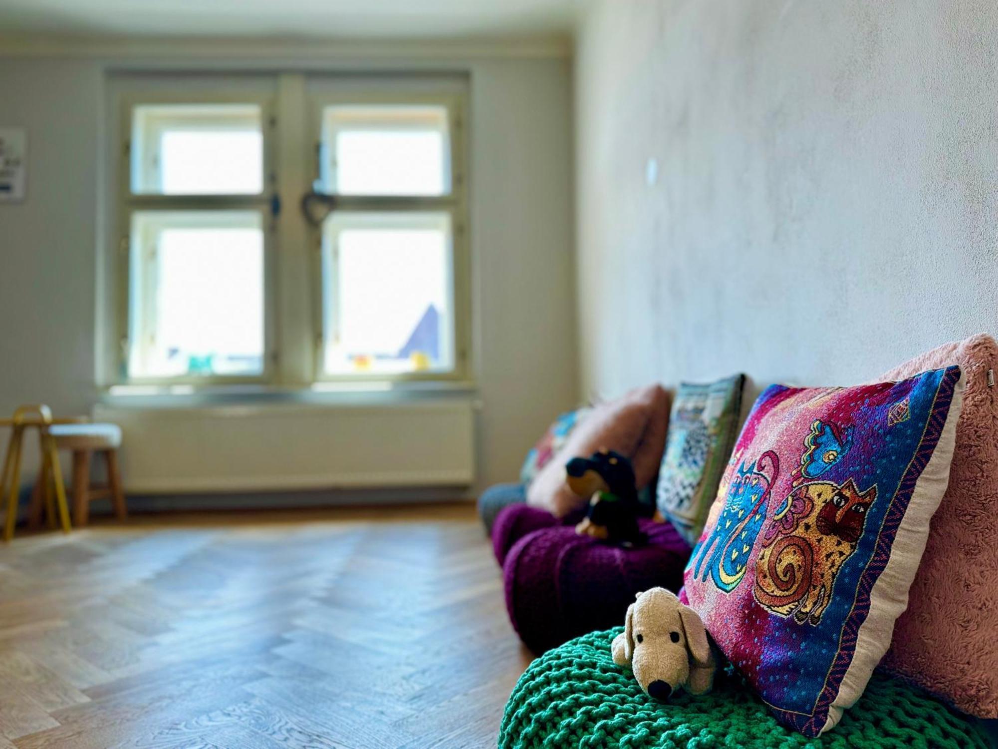 Ferienwohnung Knk Vibrant Central Spacious Hideaway Hradec Králové Exterior foto